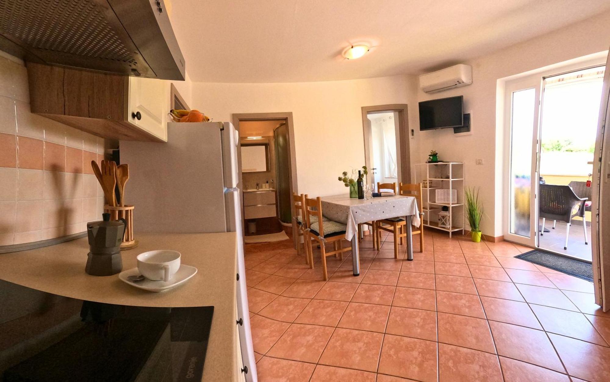 Apartments Goltes Lovrečica 外观 照片