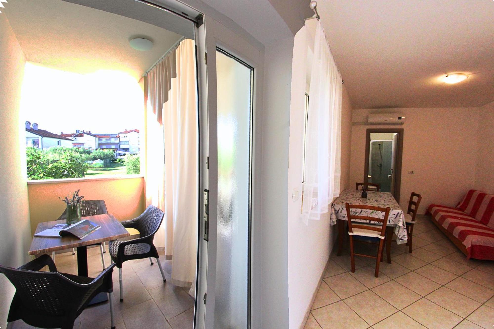 Apartments Goltes Lovrečica 外观 照片